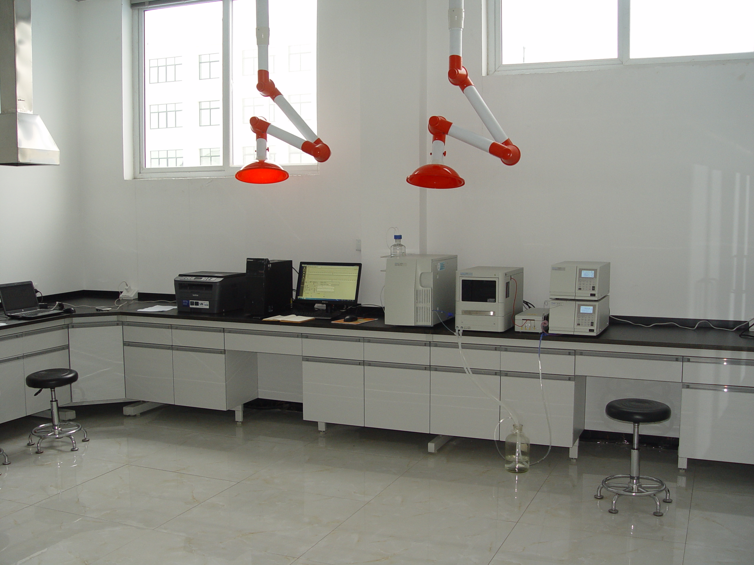 高效液相色譜儀